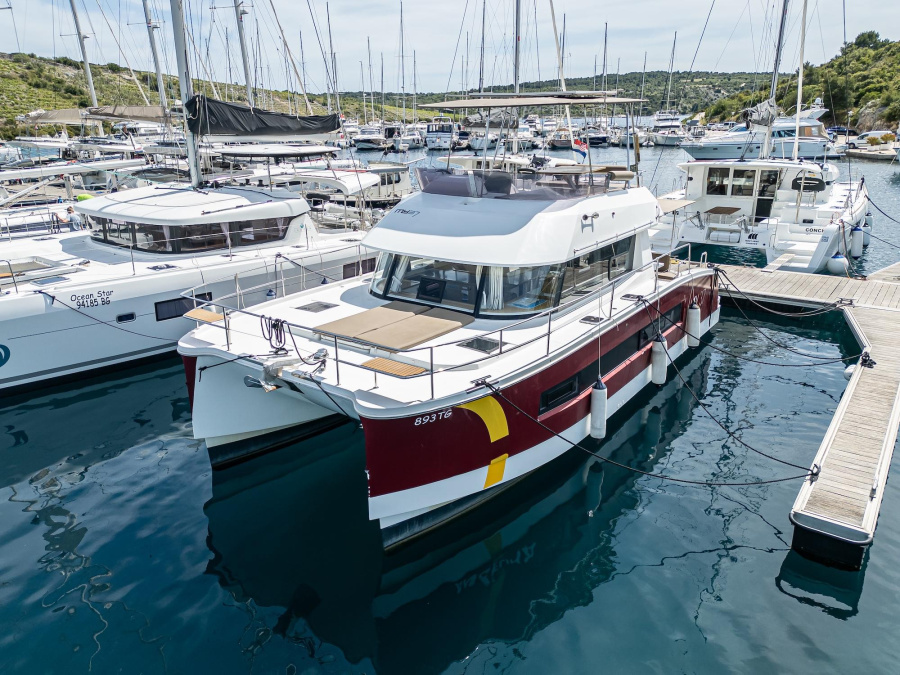Photo #1 - Fountaine Pajot MY 37 (Dream Star) en Marina Kremik - 65588