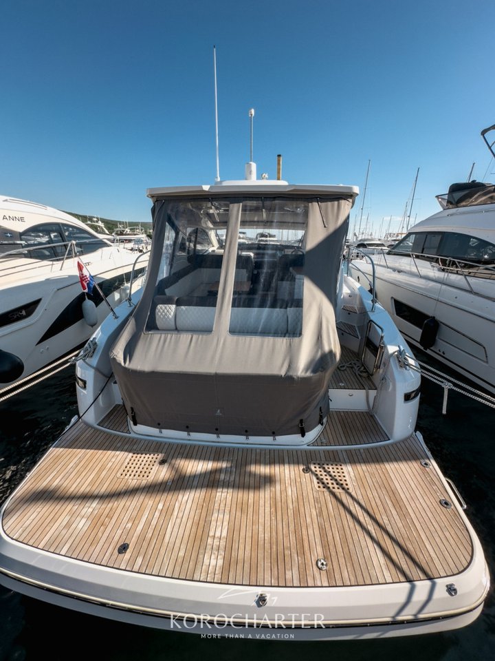 Photo #1 - Bavaria SR41 (Skyfall) en Marina Punat - 67338