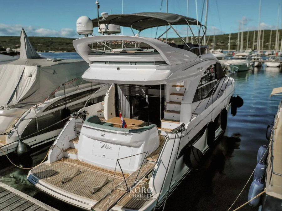 Photo #1 - Princess 50 Flybridge - 3 + 1 cab. (Mia) en Marina Punat - 67346
