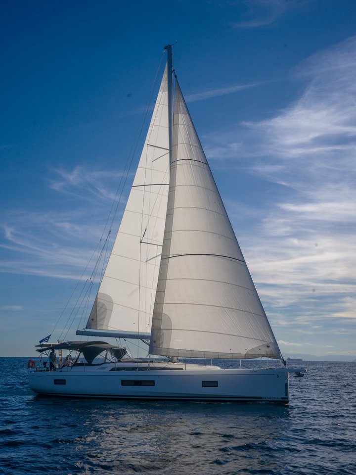 Photo #1 - Oceanis 51.1 - 5 + 1 cab. (Glafki) en Athens, Alimos marina - 67089