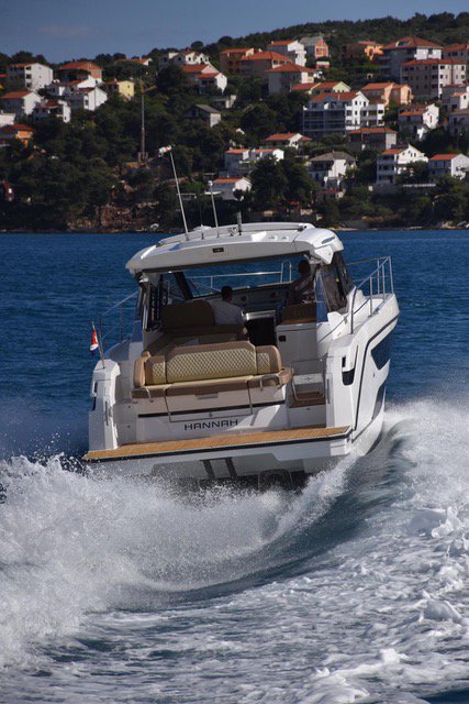 Photo #1 - Bavaria SR38 Hard Top (Hannah) en Marina (ex.SCT) - 66905