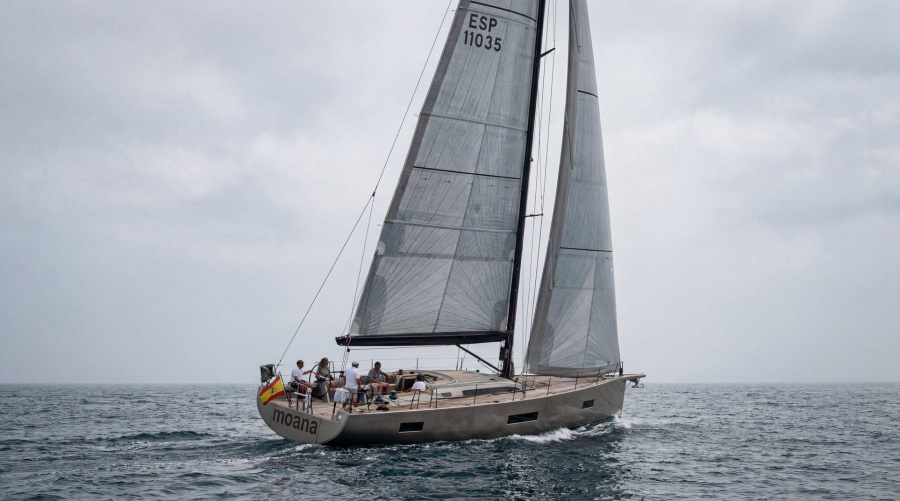 Photo #1 - First 53 - 3 + 1 cab. (Moana) en Marina Port Ibiza - 67400