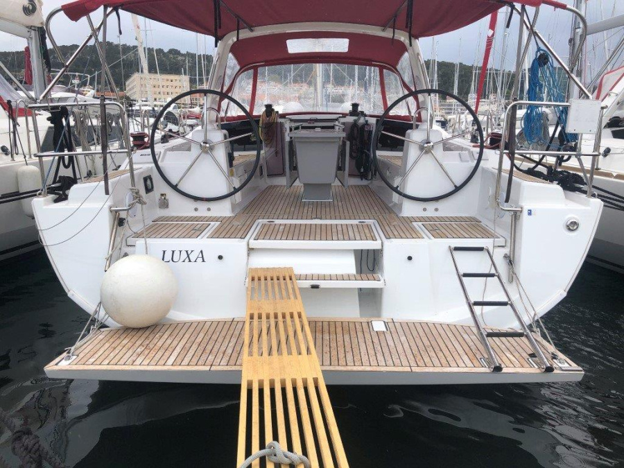 Photo #1 - Oceanis 41.1 (Luxa) en ACI Marina - 44610