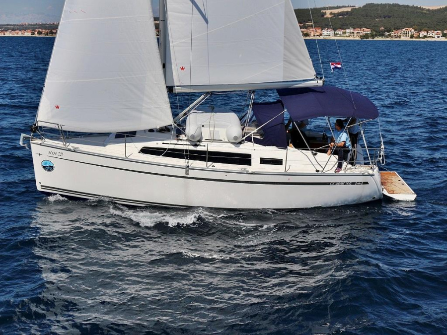 Photo #1 - Bavaria Cruiser 34 (Lucy) en D-Marin Dalmacija Marina - 44675