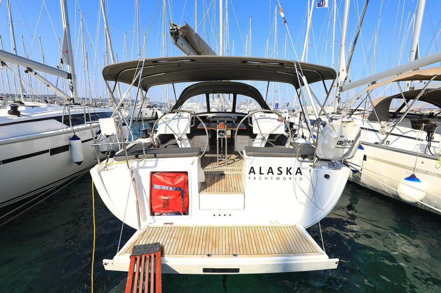 Photo #1 - Hanse 455 (Alaska) en Marina Hramina - 44875