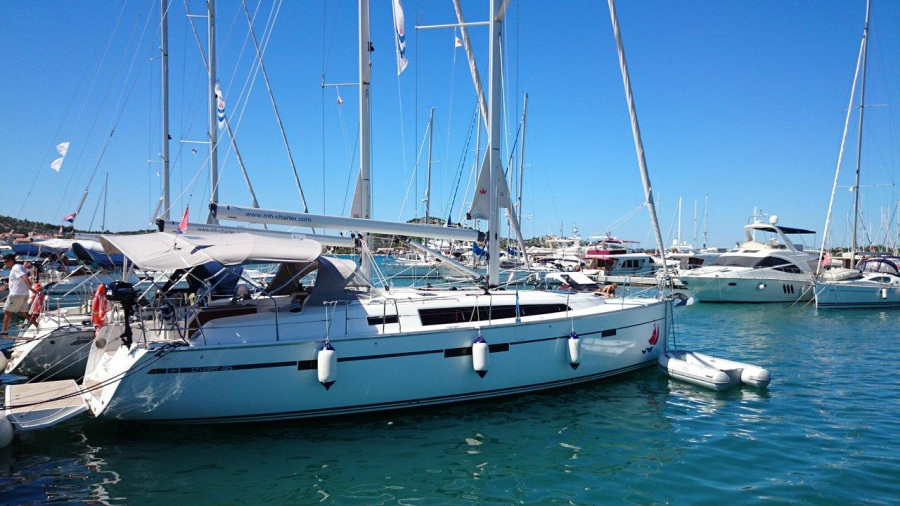Photo #1 - Bavaria Cruiser 46 - 4 cab. (MH 49) en Marina Hramina - 44953