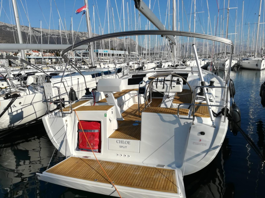 Photo #1 - Hanse 458 (Chloe) en Marina - 44978