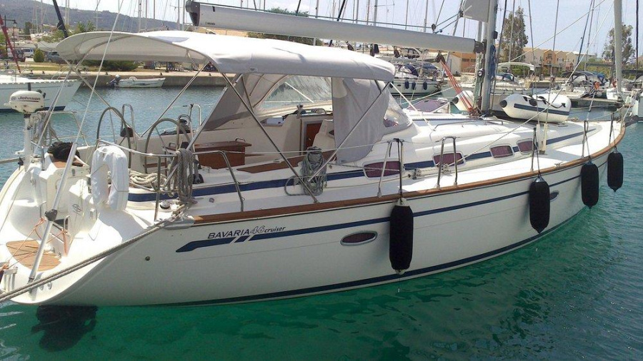 Photo #1 - Bavaria 46 Cruiser (Daluz) en Lefkas main port - 45274