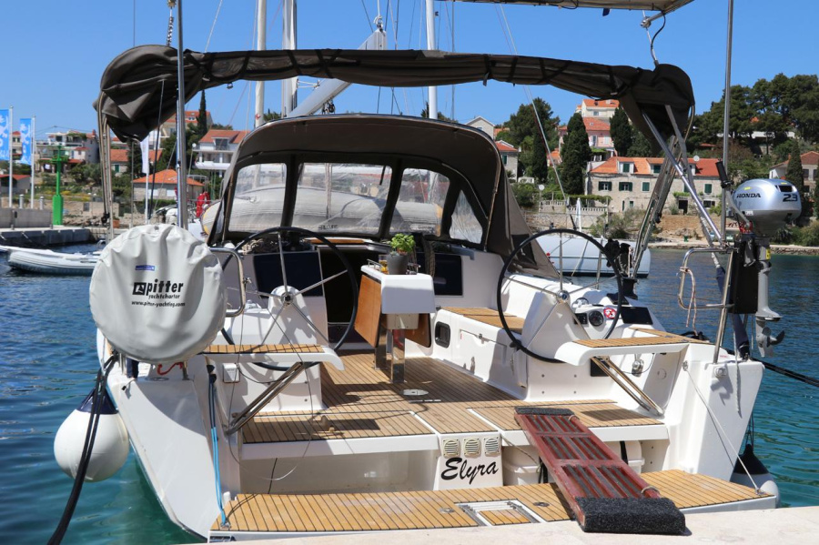 Photo #1 - Dufour 382 GL (Elyra) en Marina Kornati - 45391