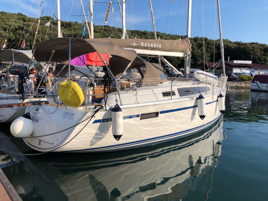 Photo #1 - Bavaria Cruiser 34 - 2 cab. (Viktoria) en Marina Tehnomont Veruda - 45471