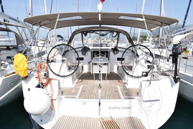 Photo #1 - Sun Odyssey 519 - 5 + 1 cab. (Purple Rain) en Marina - 45908