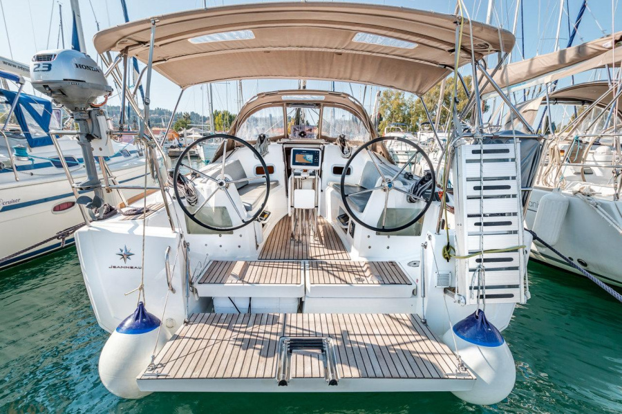 Photo #1 - Sun Odyssey 349 - 3 cab. (Pelti) en Corfu, Gouvia Marina - 46339