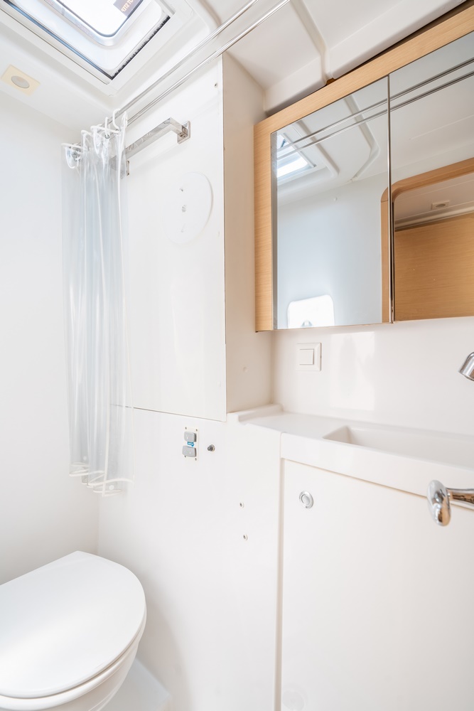 Lagoon 39 - 4 + 2 cab. — photo 17