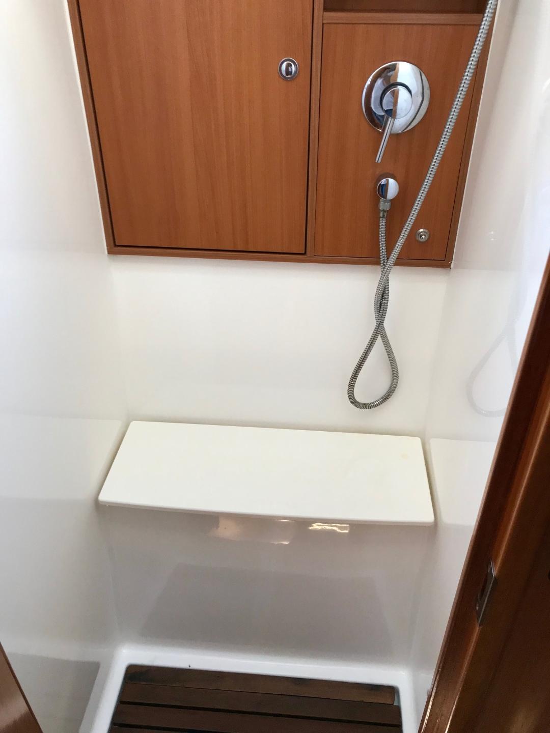 Bavaria Cruiser 45 - 4 cab. — photo 17