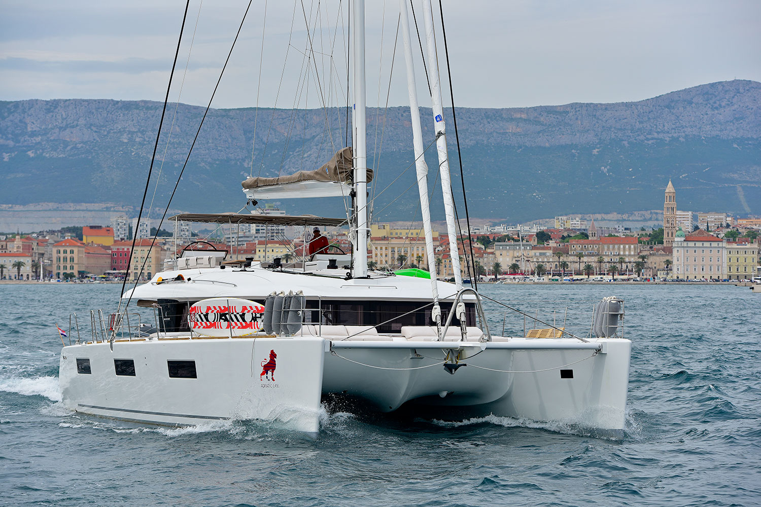Lagoon 620 - 6 + 2 cab. — photo 7
