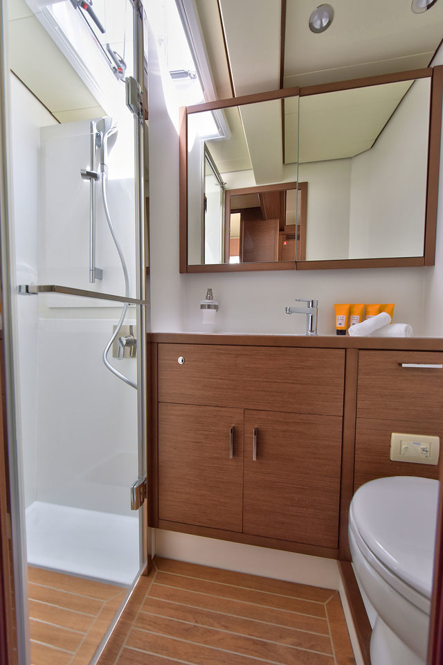 Lagoon 620 - 6 + 2 cab. — photo 12
