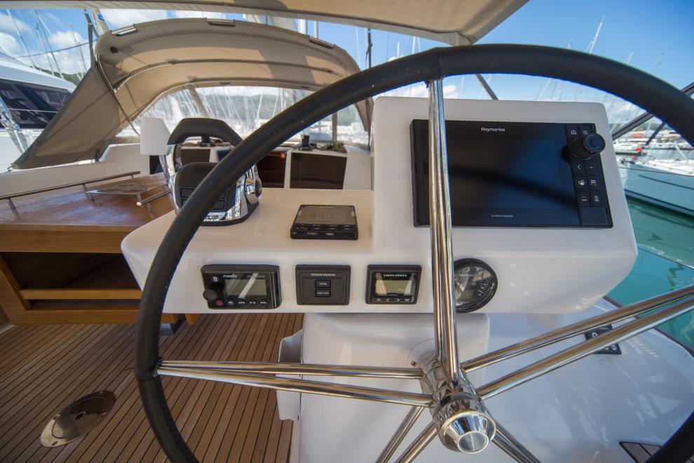 Dufour 520 GL — photo 5