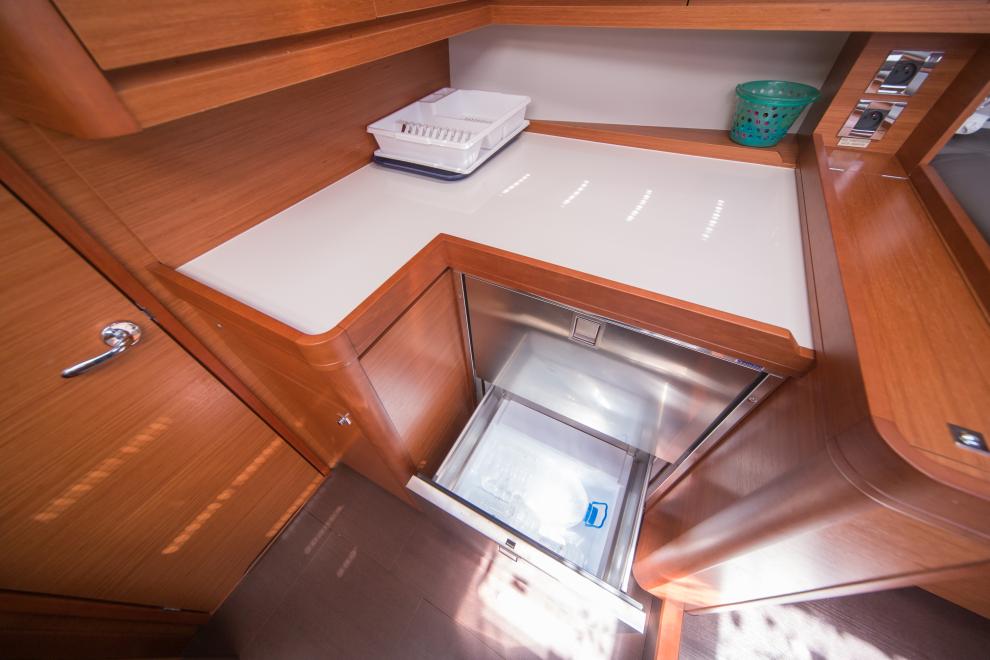 Dufour 520 GL — photo 16