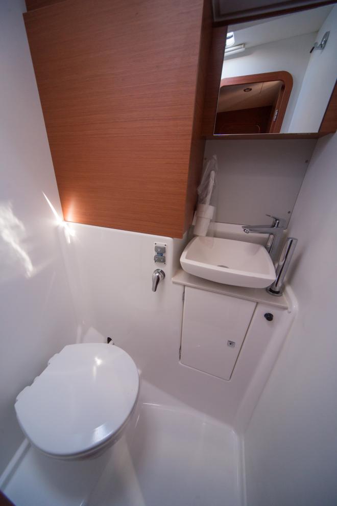 Dufour 520 GL — photo 21