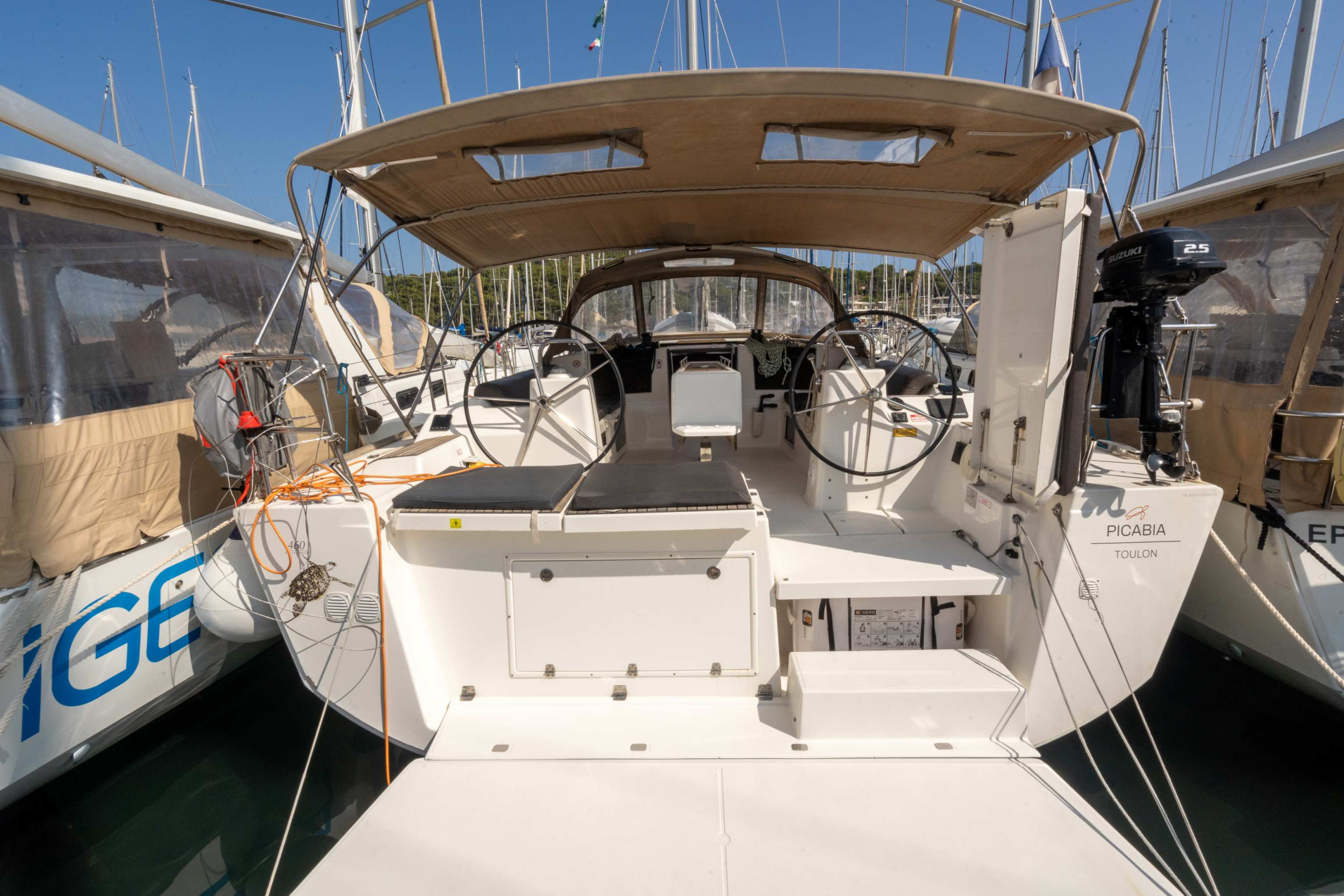 Dufour 460 GL - 5 cab. — photo 1