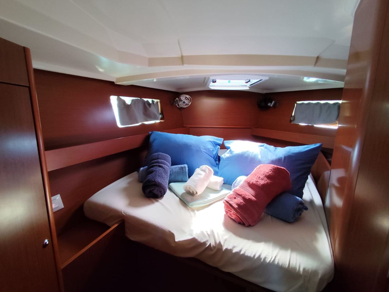 Oceanis 41.1 — photo 10