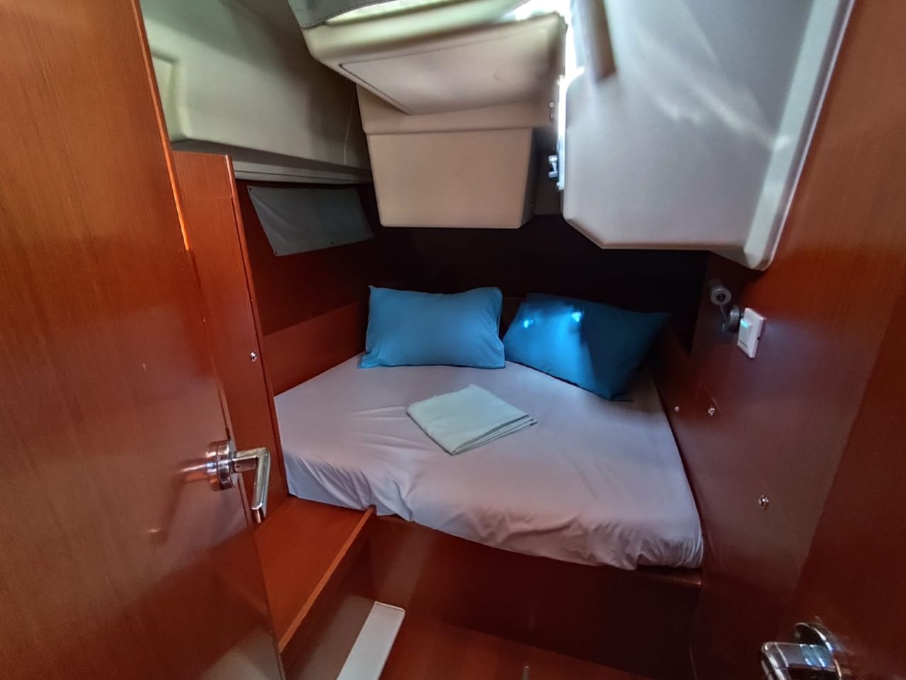 Oceanis 41.1 — photo 11