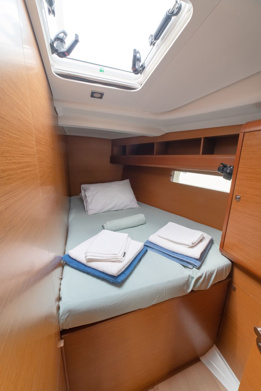Sun Odyssey 479 - 4 cab. — photo 10