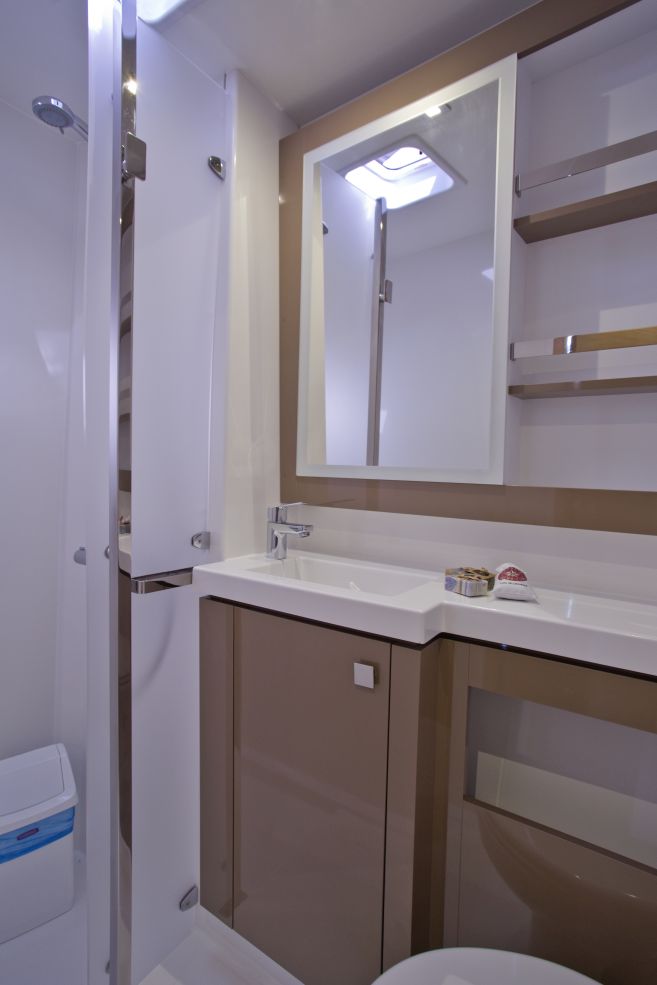 Fountaine Pajot Saona 47 Quintet - 5 + 1 cab. — photo 20