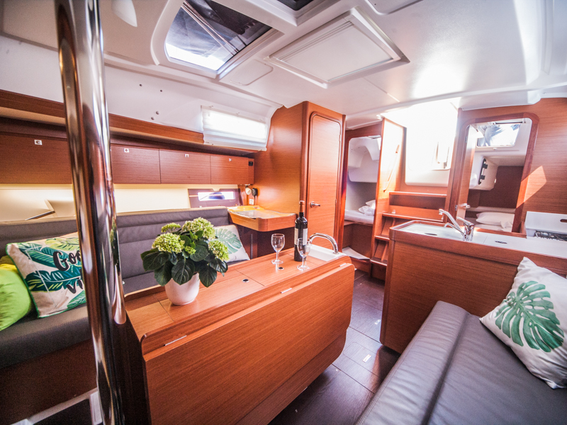Dufour 350 GL — photo 9