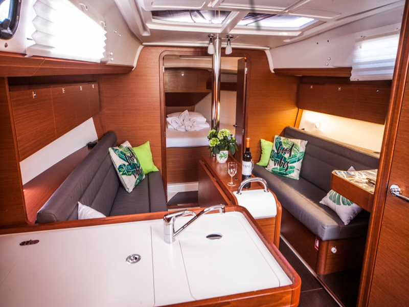 Dufour 350 GL — photo 12