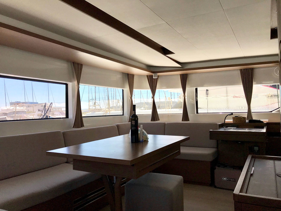 Lagoon 50 - 6 + 1 cab. — photo 17