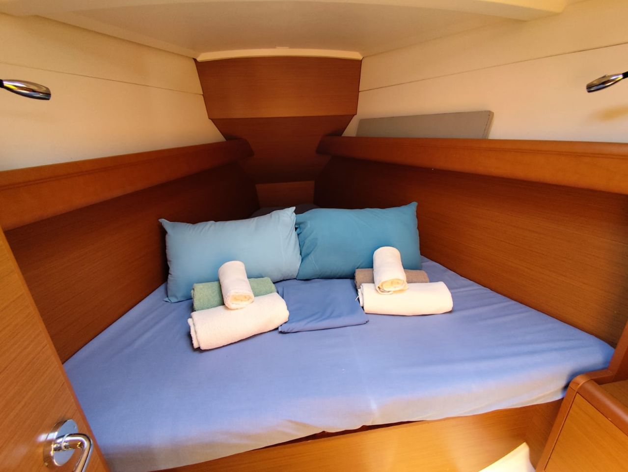 Sun Odyssey 389 — photo 18