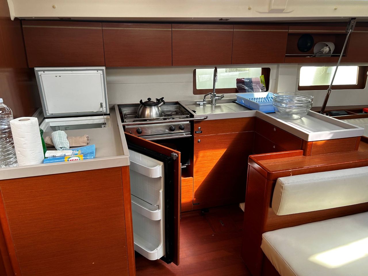 Oceanis 51.1 - 5 + 1 cab. — photo 9