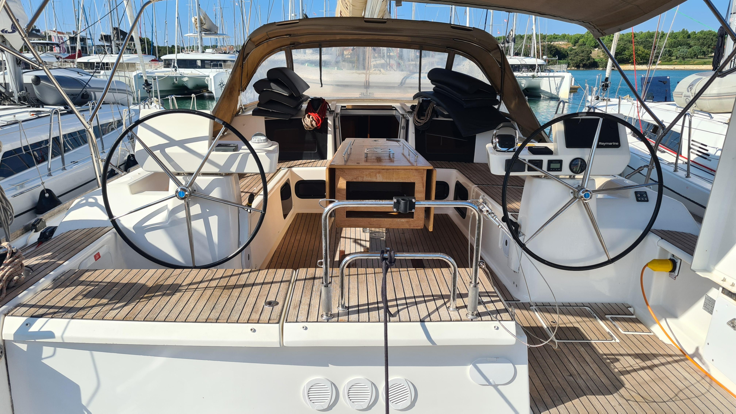 Dufour 520 GL — photo 3