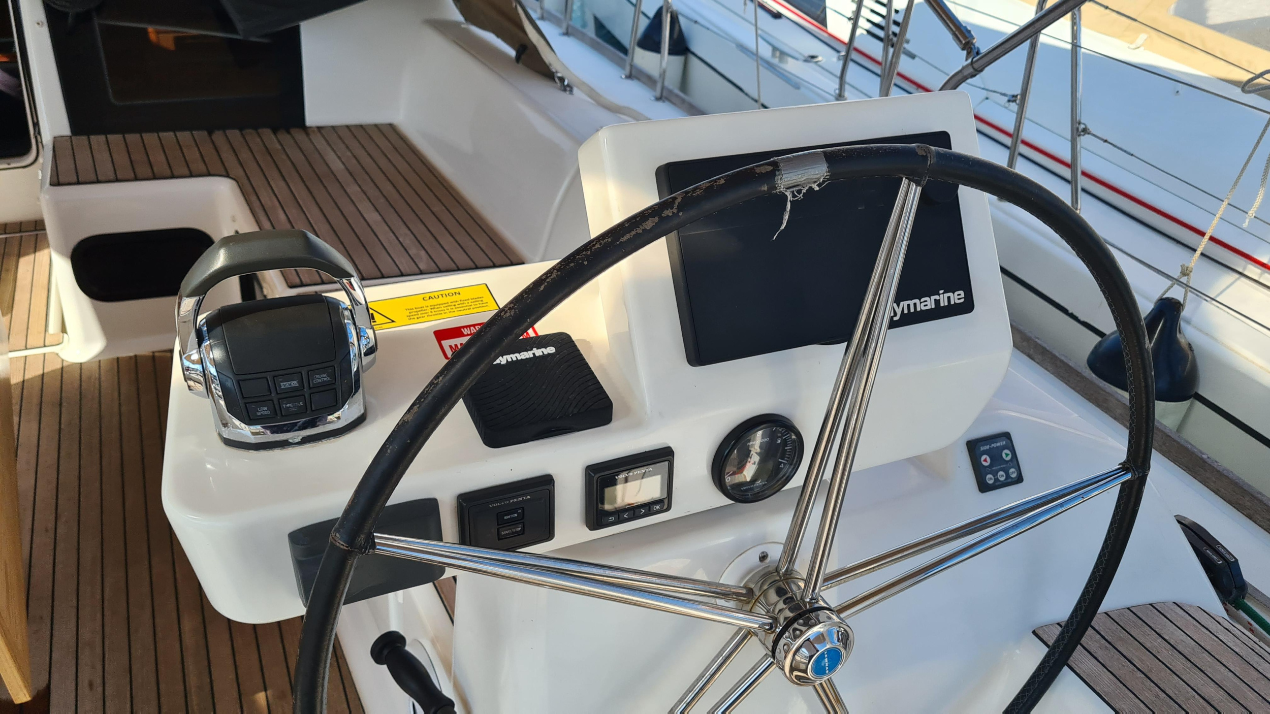 Dufour 520 GL — photo 4
