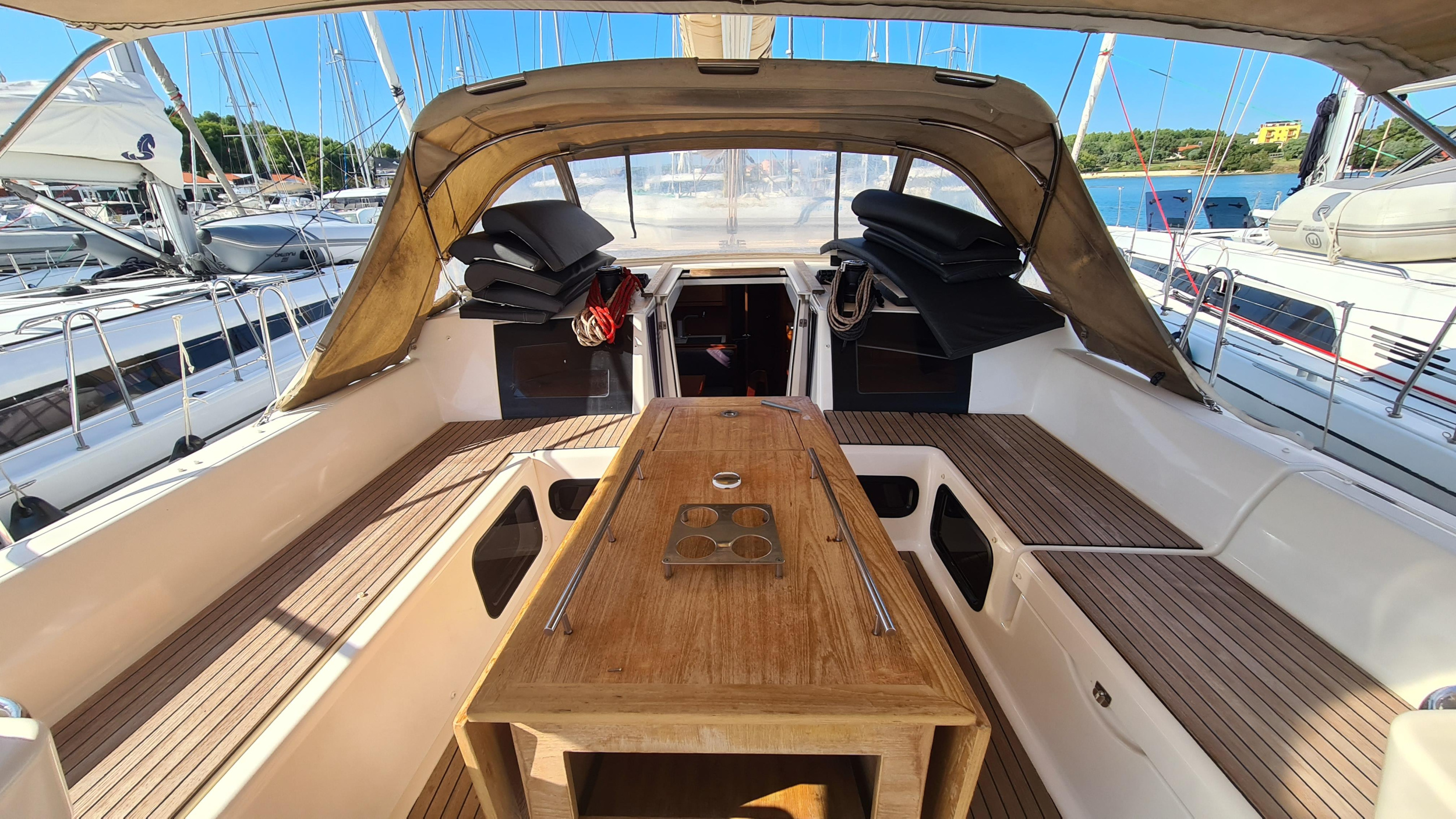 Dufour 520 GL — photo 5