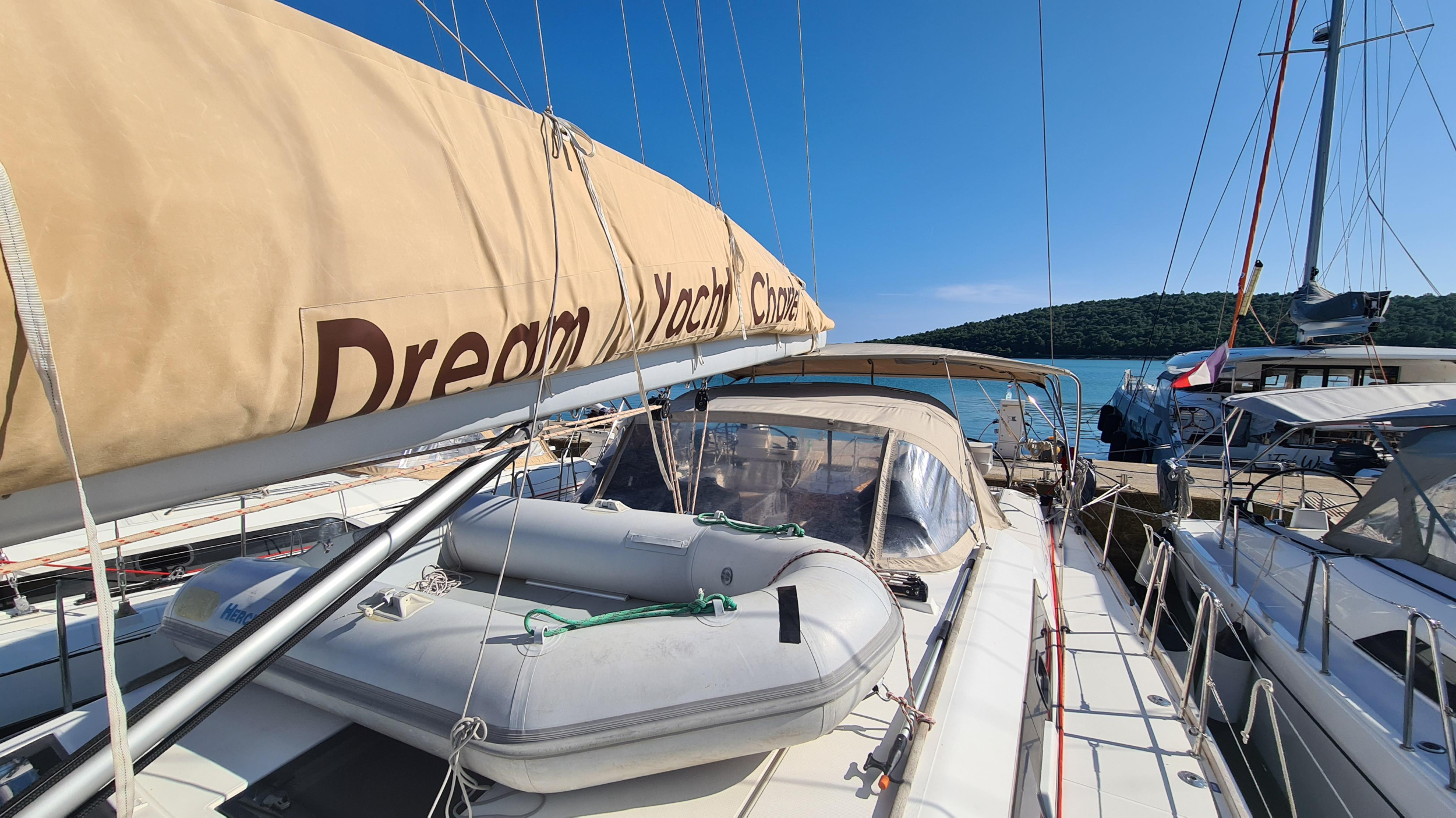 Dufour 520 GL — photo 6
