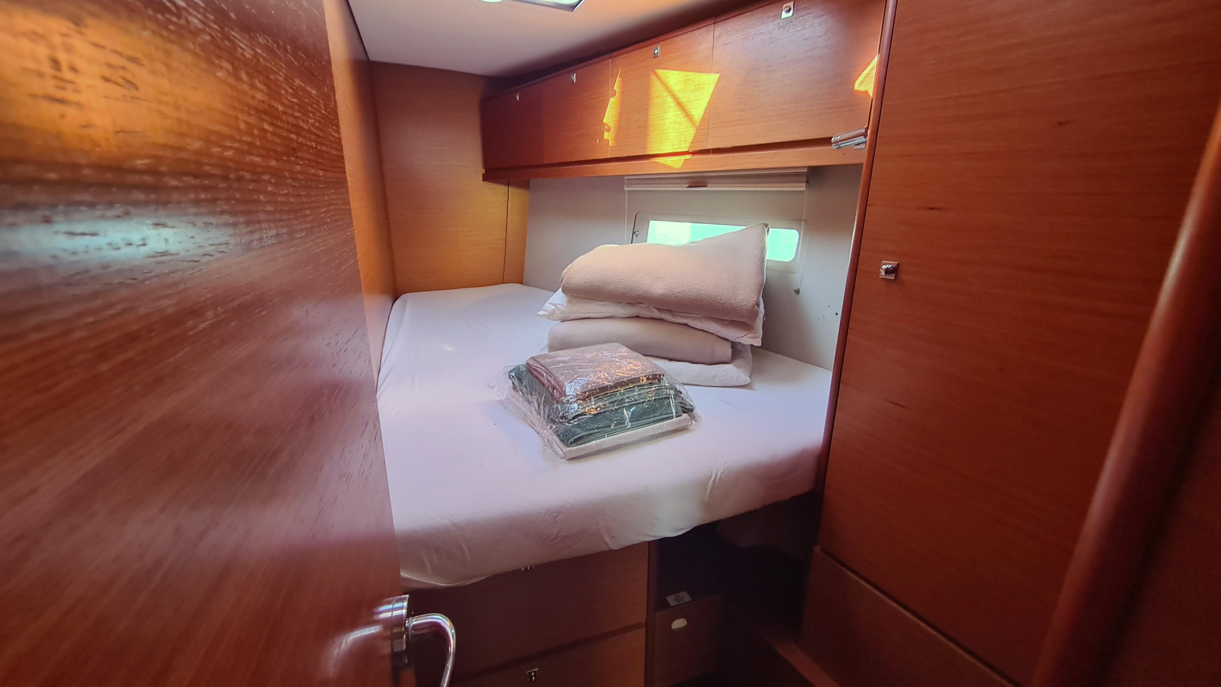 Dufour 520 GL — photo 12