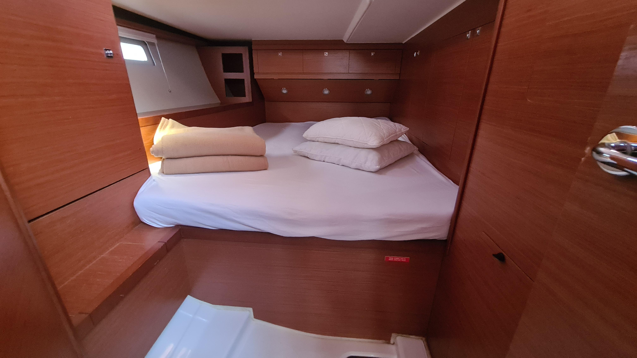 Dufour 520 GL — photo 14