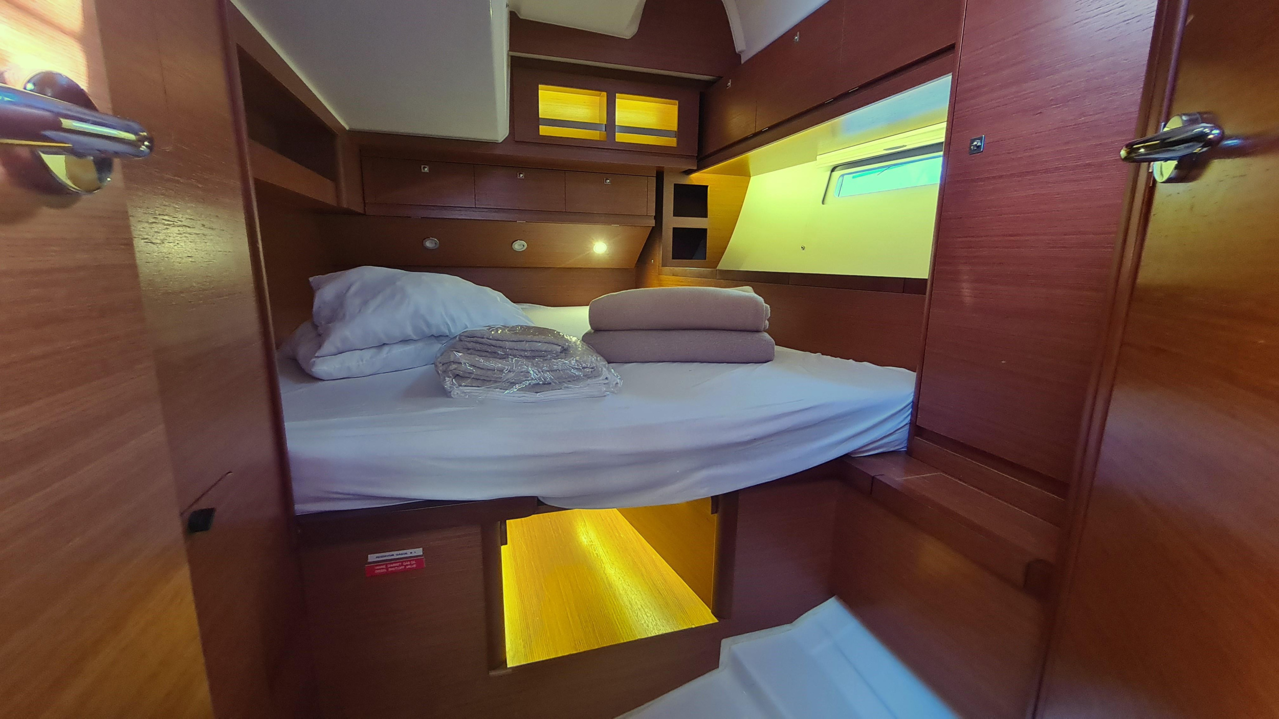Dufour 520 GL — photo 15