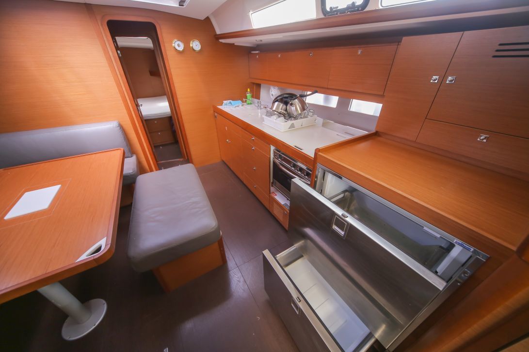 Dufour 460 GL — photo 9