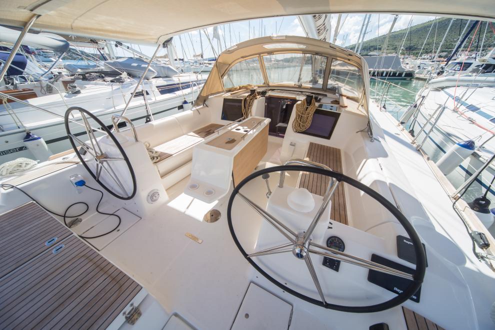 Dufour 460 GL — photo 11