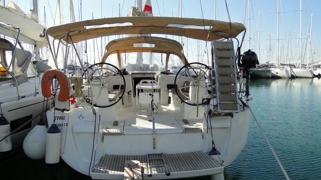 Sun Odyssey 479 - 4 cab. — photo 1