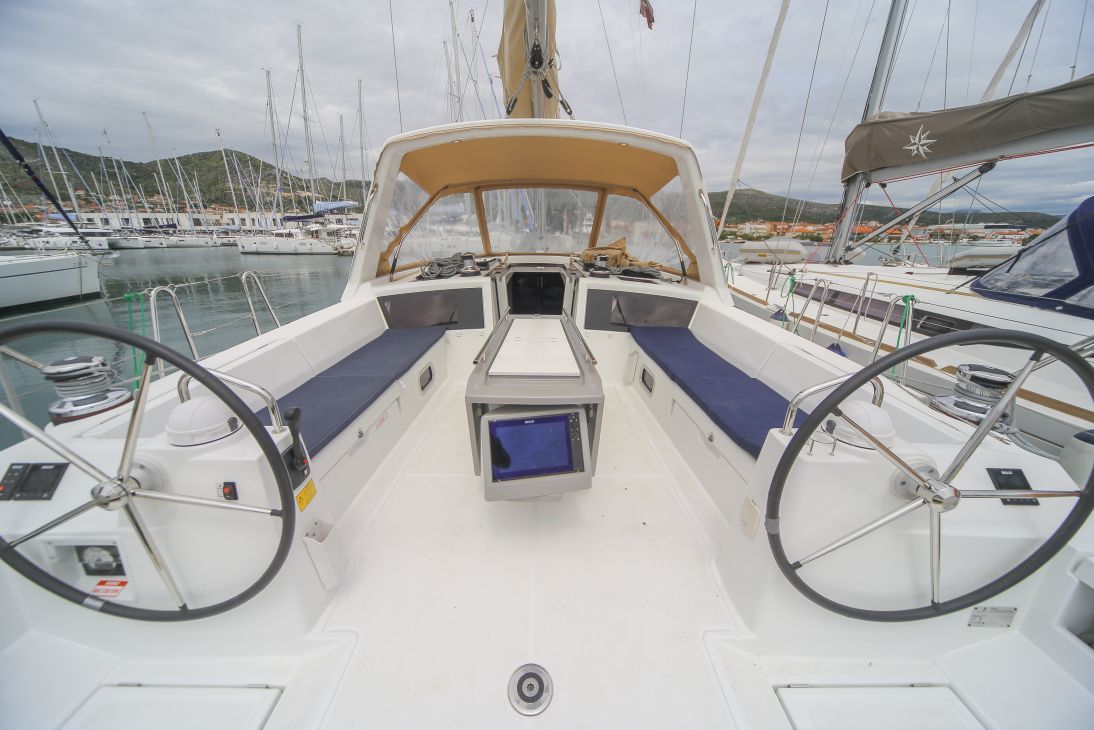 Oceanis 48 - 5 cab. — photo 17