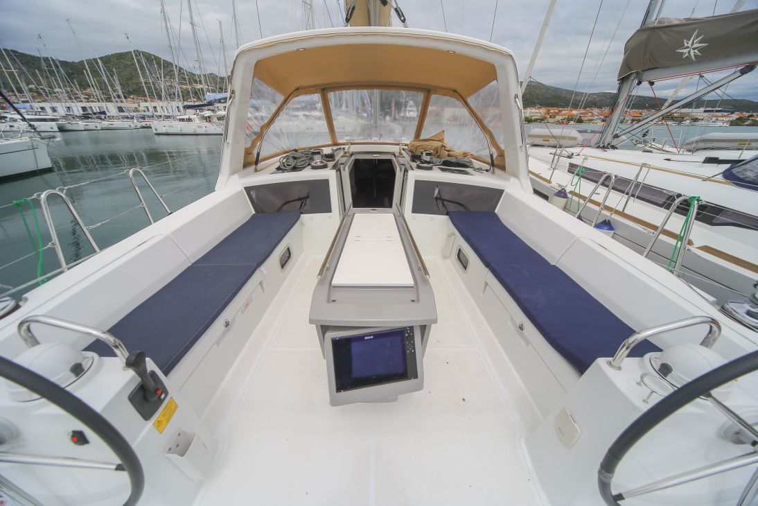 Oceanis 48 - 5 cab. — photo 19