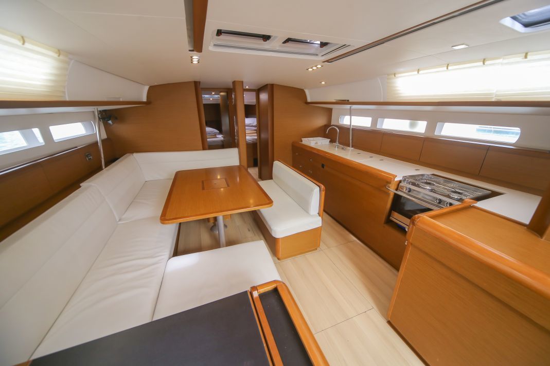 Sun Odyssey 519 - 5 + 1 cab. — photo 7