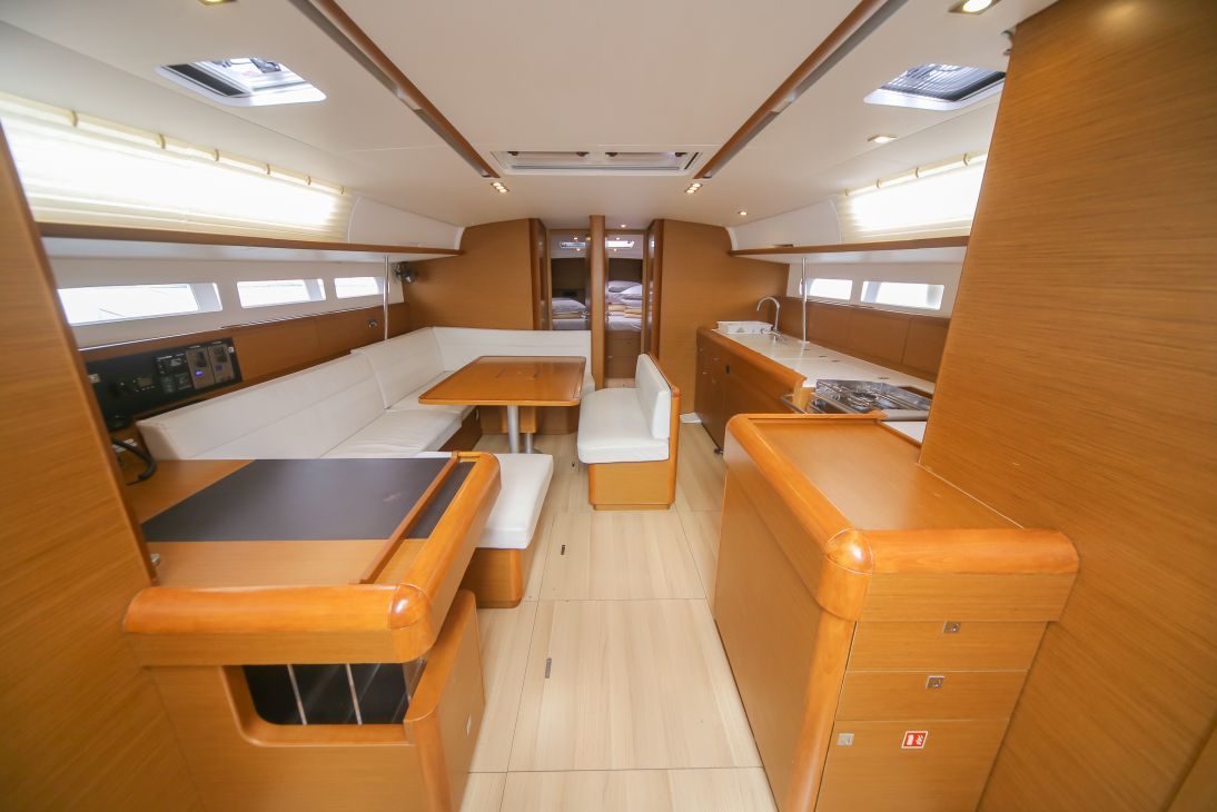 Sun Odyssey 519 - 5 + 1 cab. — photo 8