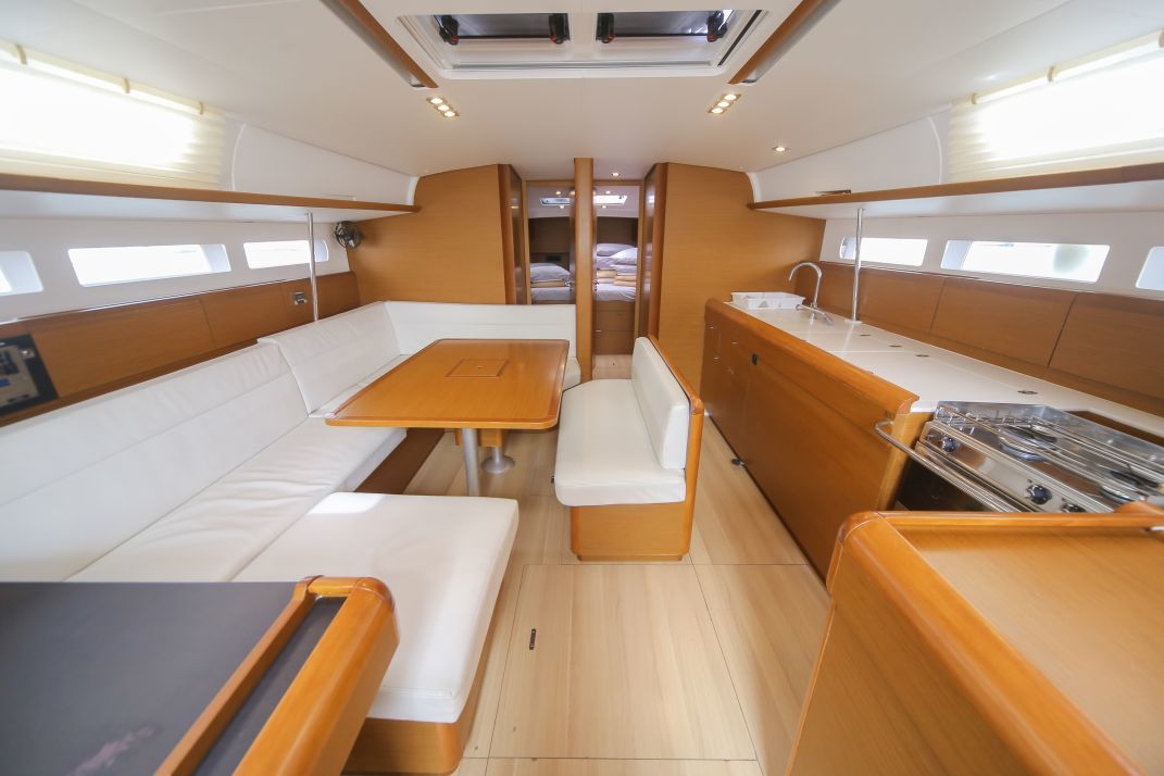 Sun Odyssey 519 - 5 + 1 cab. — photo 9