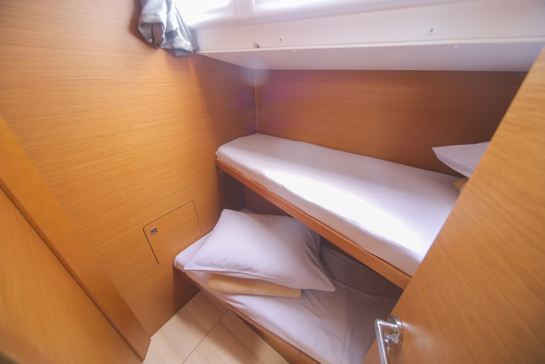 Sun Odyssey 519 - 5 + 1 cab. — photo 17