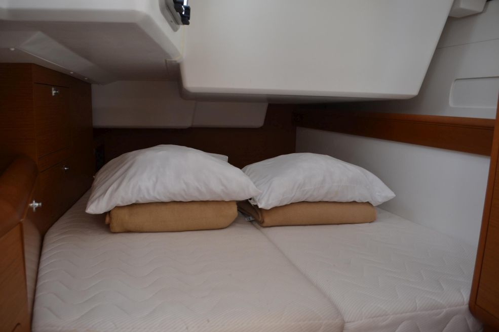Sun Odyssey 519 - 5 + 1 cab. — photo 6